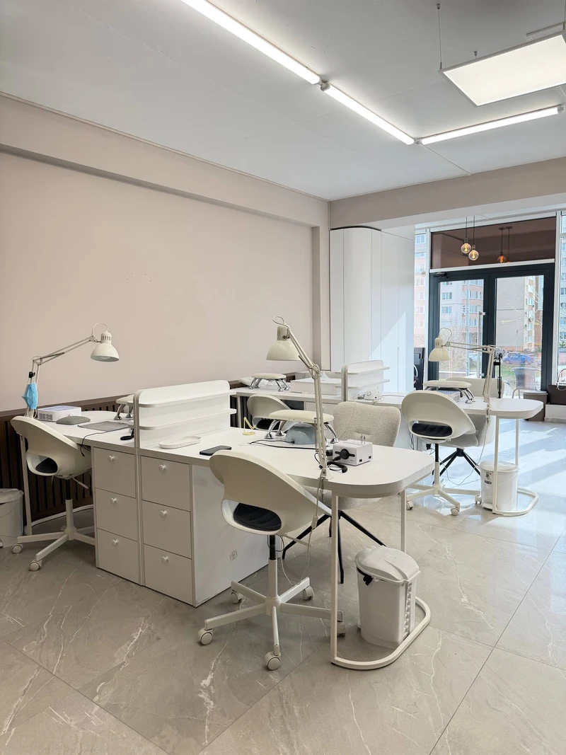 Mobila Salon de frumusete 6