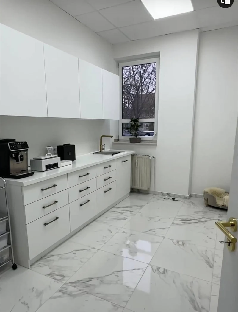 Mobila pentru salon de frumosete 3