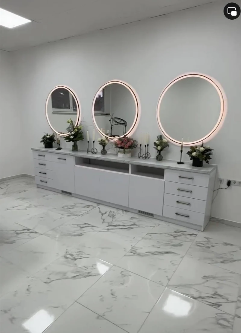 Mobila pentru salon de frumosete 4